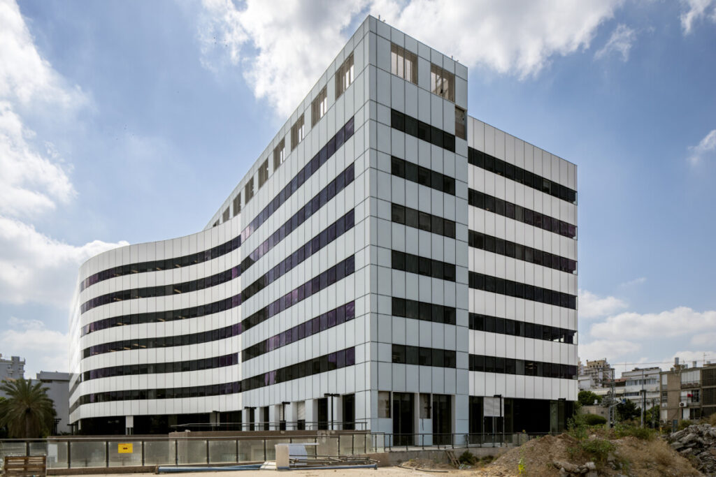 From 1960s Relic to Zero Carbon Pioneer: The reinvention of Amot Givatayim